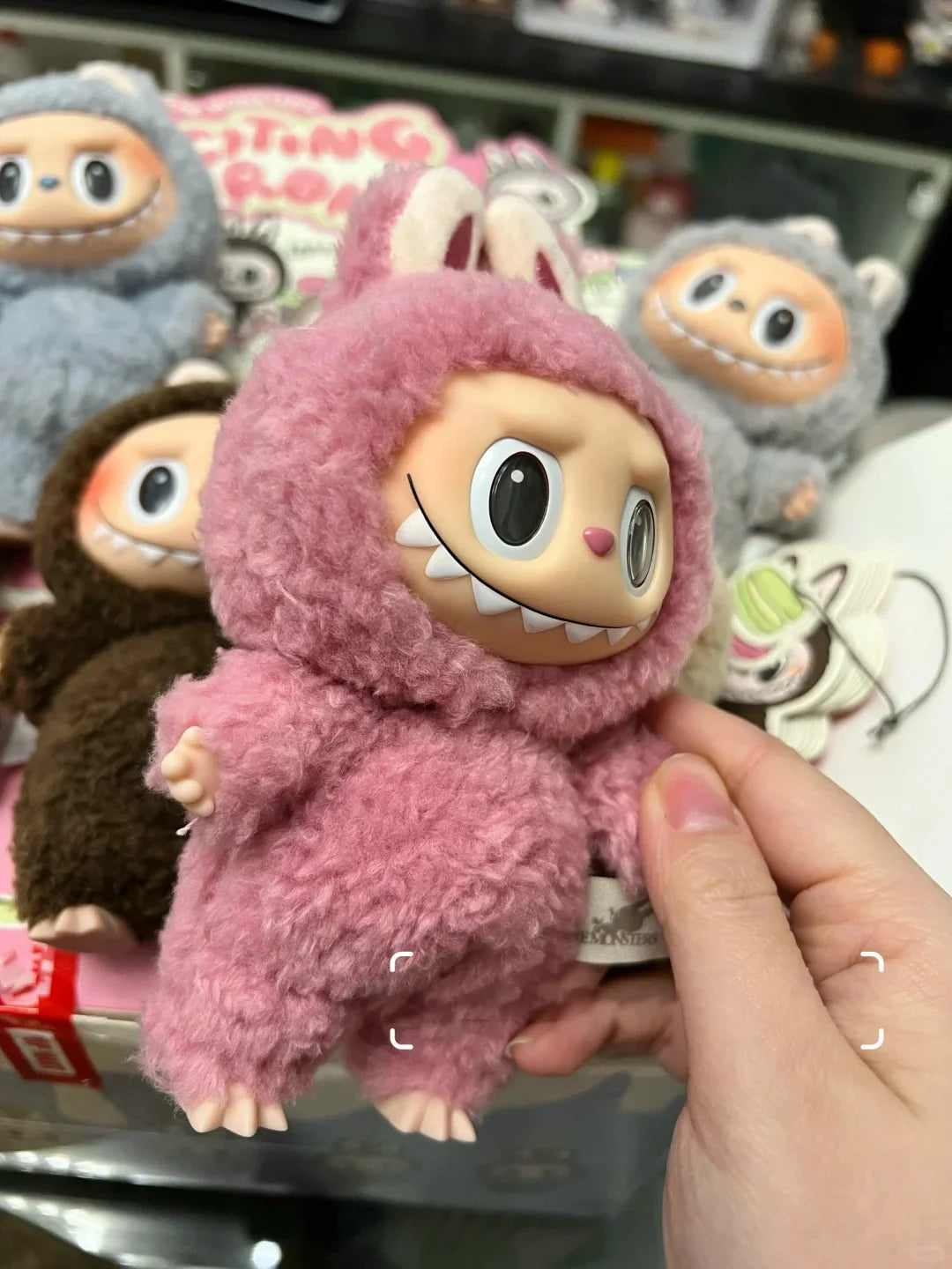 Labubu Blind box The Monsters Lisa Seme Heart Macarrr Vinyl Base Series Trendy Toy Decorations children Birthday Gifts