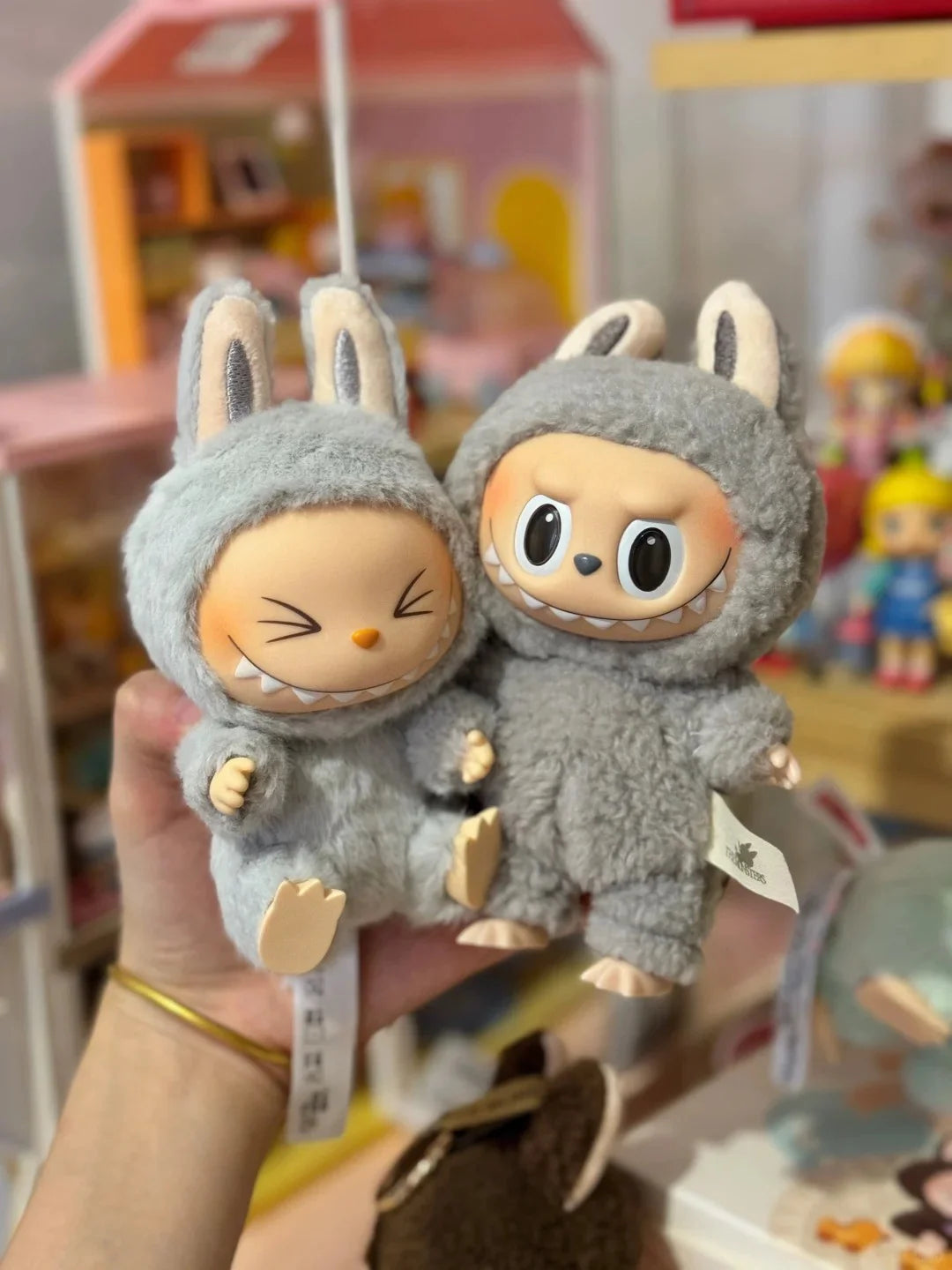 Labubu Blind box The Monsters Lisa Seme Heart Macarrr Vinyl Base Series Trendy Toy Decorations children Birthday Gifts